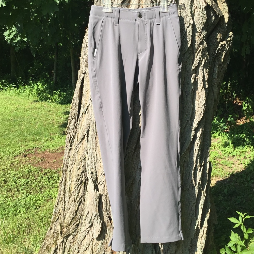 E6) Mens brand new grey under armour pants
